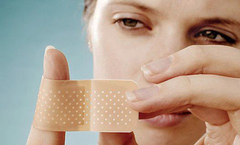 Глубокий порез: как правильно обработать рану