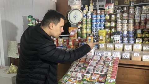 Депутат, питавшийся на прожиточный минимум, завершил эксперимент