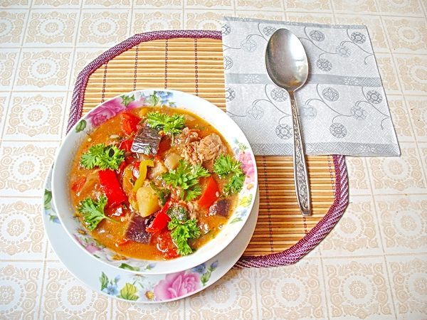 Летнее рагу с мясом и овощами