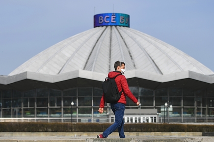 Сколько россиян продолжает нарушать режим самоизоляции?