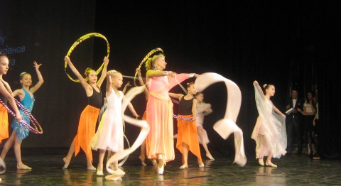 Дружили со спортом в труде и бою