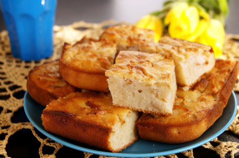 Манник с яблоками ​