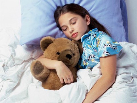 Как правильно спать, если болит позвоночник