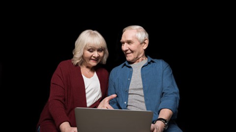 Ученые рассказали, почему пожилым не стоит смотреть телевизор