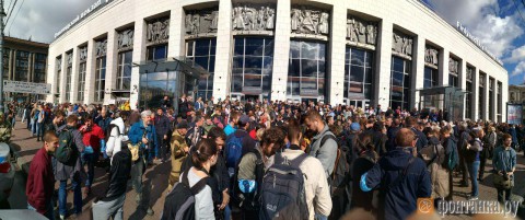 В Петербурге против реформы митинговали Ройзман и Гудков