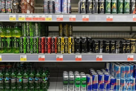 В Свердловской области запретили продавать энергетики несовершеннолетним
