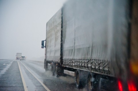 Свердловчан защитят от аварий из-за снегопадов