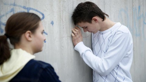 Психологи: почему люди не разрывают несчастливые отношения