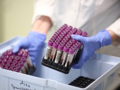 Врачи сомневаются в качестве вакцины от COVID-19