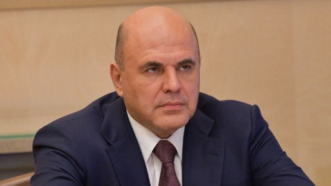 Мишустин обязал ведомства следить за ценами на профильные товары