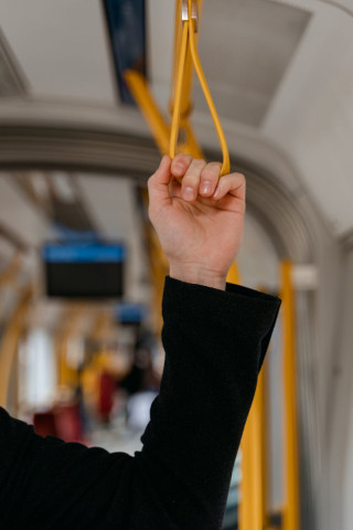 ​«У нас отняли автостанцию». Чем живут старики в провинции