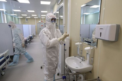 Медики, работающие с COVID-19, получат право на льготную пенсию