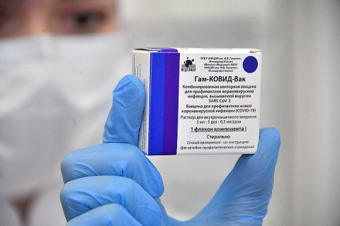 В инструкции к вакцине "Спутник V" появилось новое предупреждение