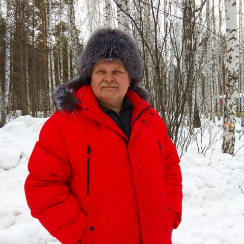 Он жил на полную своею колеей (Владимиру Высоцкому посвящается) Он жил на полную своею колеей (Владимиру Высоцкому посвящается)