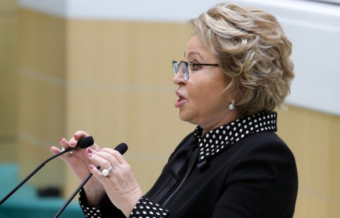 Матвиенко напомнила, кто поднял Россию с колен