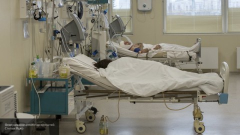 Санитарка довела до слез бабушку с деменцией