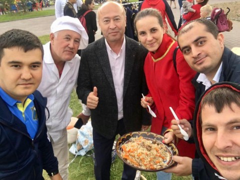 Уважение к старшим. А разве бывает по-другому?