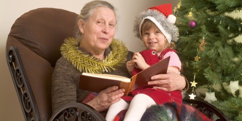 Опрос: чего пожилые ждут от нового года?