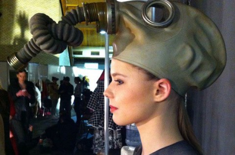 ​На шопинг и в кино - с противогазом?