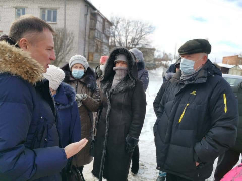 Настоящий депутат: "Если есть проблема - пишите мне!"
