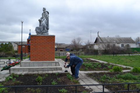 Долг памяти: как уральцы рызыскивают погибших бойцов