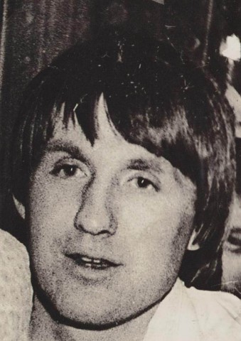 ​Помогите найти: «Мы верим, что он жив…»