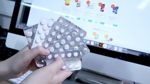Госдума разрешила онлайн-продажу рецептурных лекарств