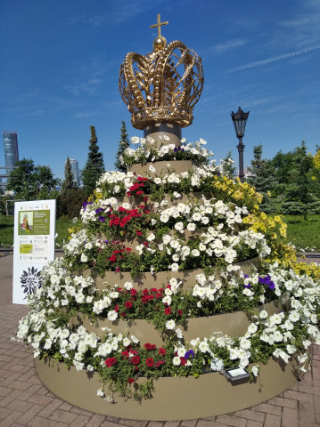 ​Белоснежный подарок Екатеринбургу и гостям города
