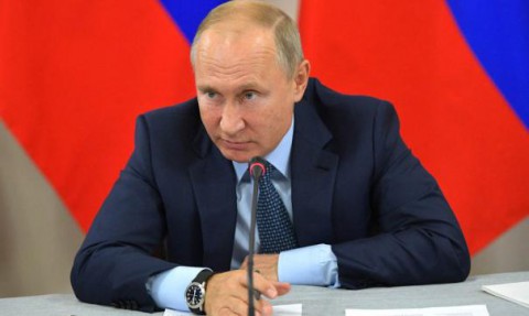 Жители Омского села направили Путину видеообращение