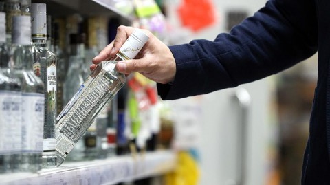 Почему алкоголь особенно опасен людям за 40 лет?