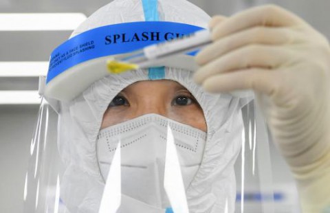 Пожилые люди смогут спасти мир от коронавируса