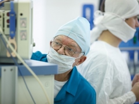 Ученые узнали причины появления ранней седины