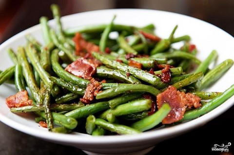 Стручковая фасоль с беконом