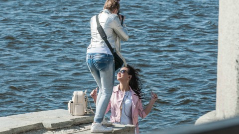 В Екатеринбурге стихнет ветер и потеплеет