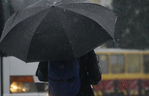 Синоптики продлили штормовое предупреждение на Урале