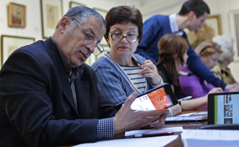 Где предпенсионерам проще всего найти работу