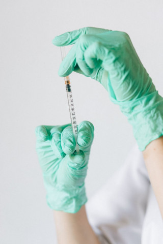 Пенсионеры рассказали, почему пойдут прививаться повторно