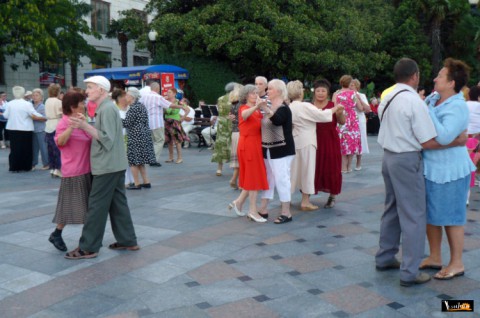 "Комуза": Возраст – это не диагноз и не приговор