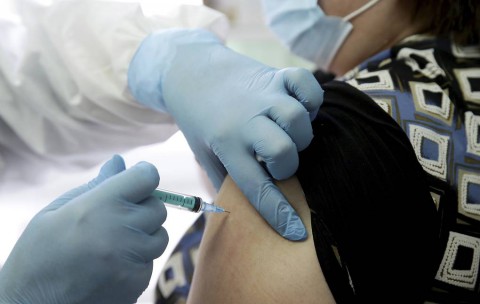 Когда начнется вакцинация пожилых россиян от коронавируса