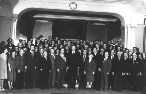 ​Самая важная карточка. Пенсионеры рассказали о своих фотоальбомах