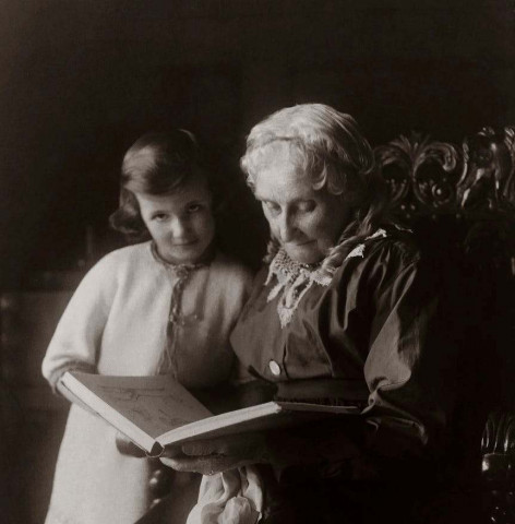 В кругу семьи. Пенсионеры назвали причину разрыва поколений