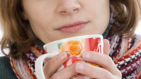 Ученые назвали опасность молока при простуде