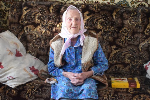 И больше века длится жизнь