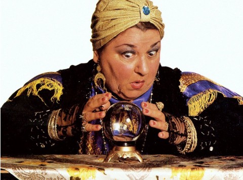 Как отличить профессионального экстрасенса от мошенника?