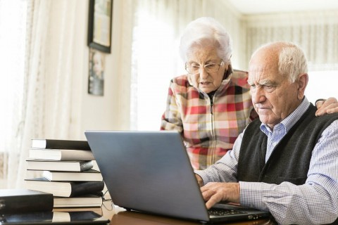 В Госдуму внесен проект о дополнительных выплатах пенсионерам